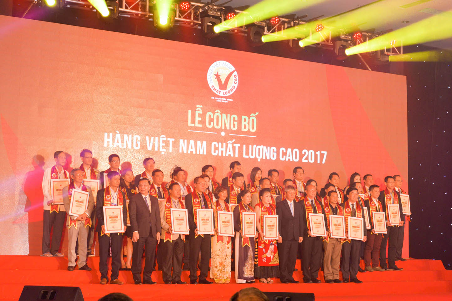 Dalat Hasfarm được vinh danh chứng nhận Hàng Việt Nam Chất Lượng Cao lần thứ 5